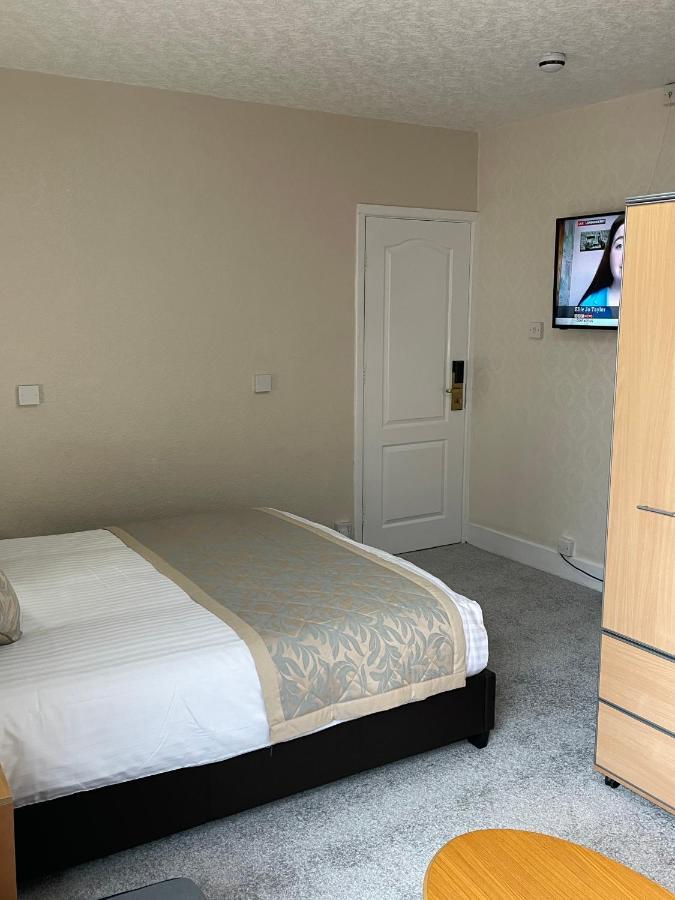 Oyo Queens Hotel, Skegness Pier ภายนอก รูปภาพ