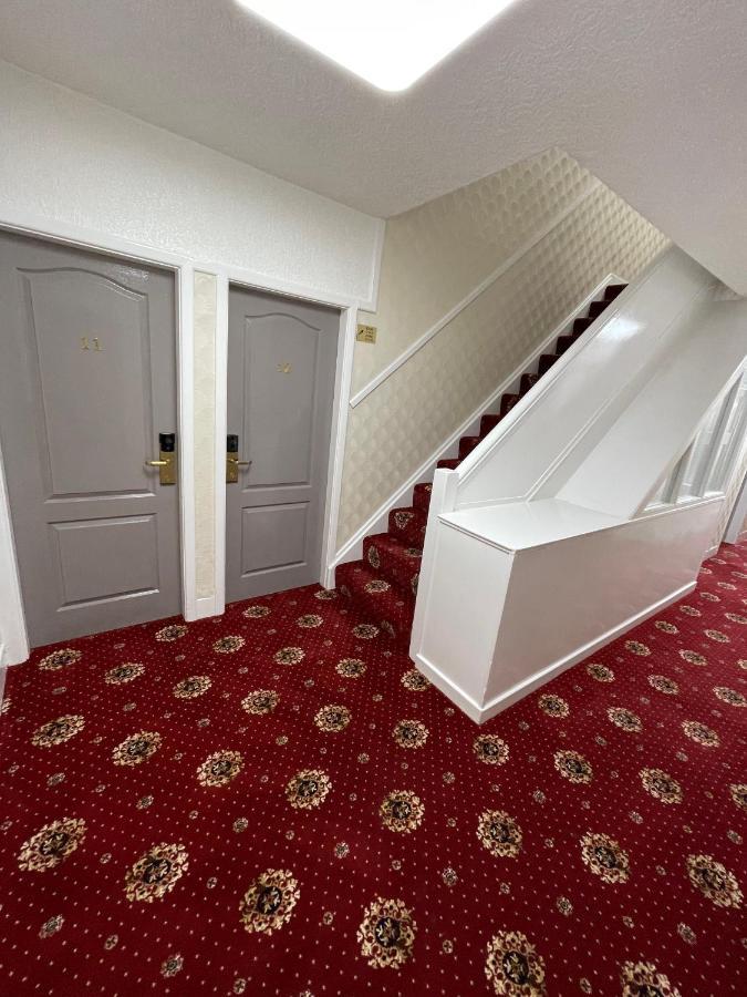 Oyo Queens Hotel, Skegness Pier ภายนอก รูปภาพ